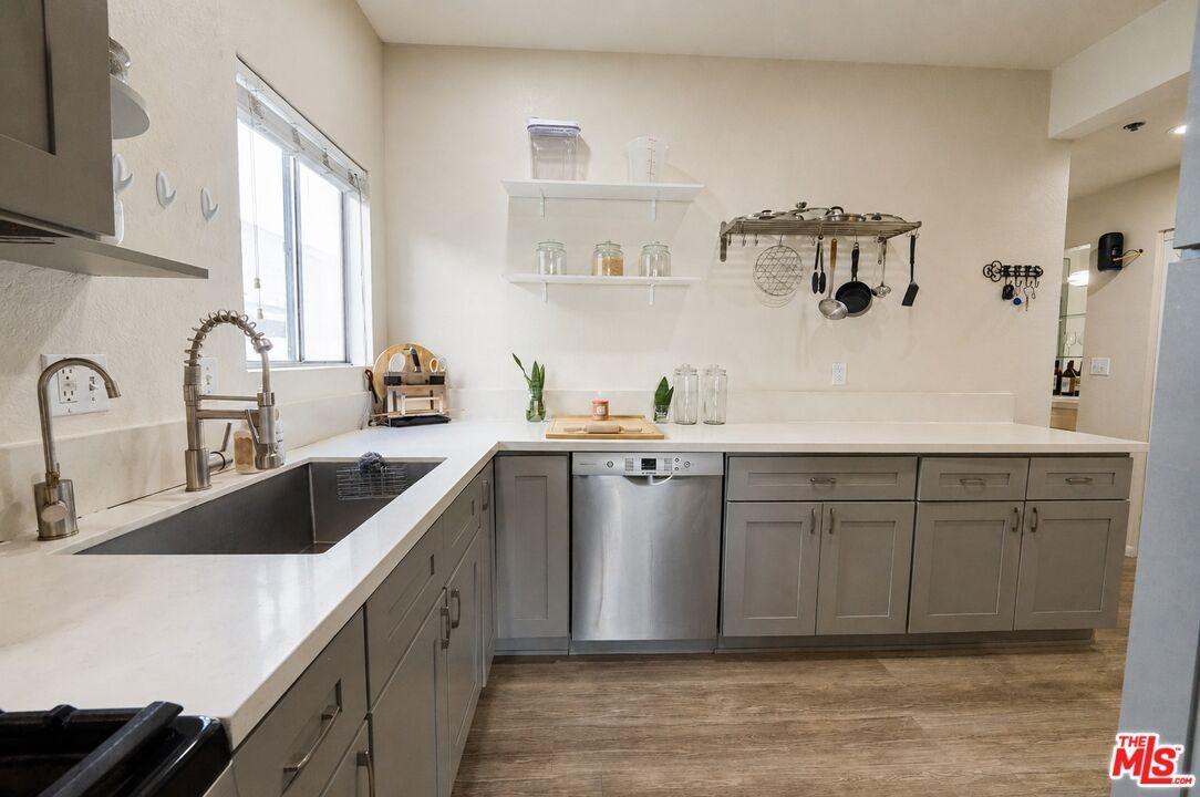 bright and airy kitchen