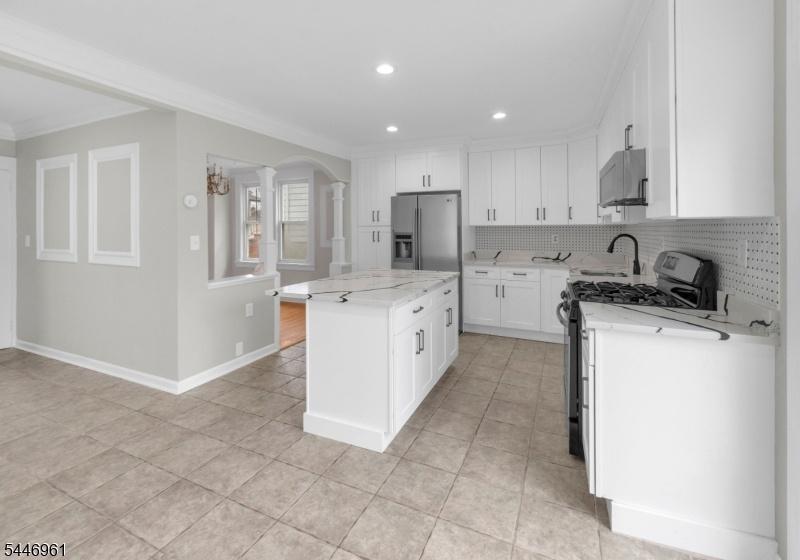 521 E. Blancke St, Linden, NJ