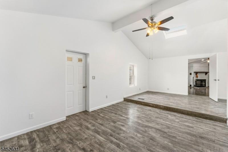 Primary bedroom- 1st fl