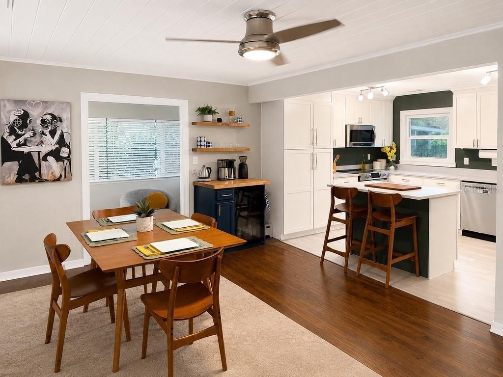 Dining room (could be family/living room)