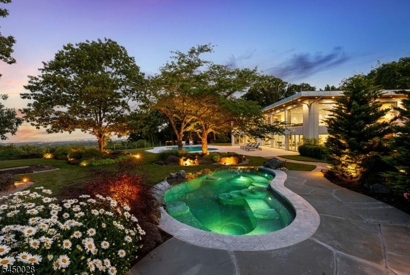 Night Spa View