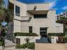 Dans Island amentiy building