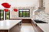 Kitchen (5 of 6)