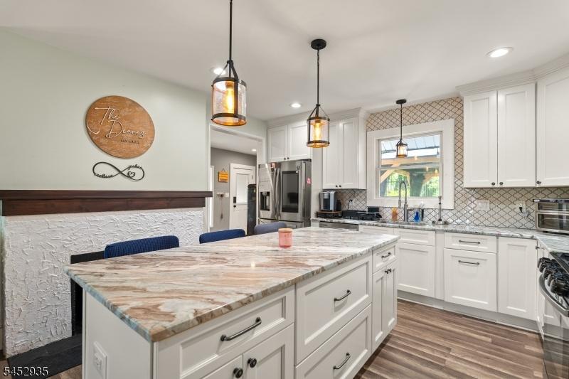 Chef's Kitchen Island