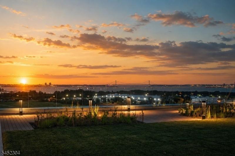 ROOFTOP VIEW