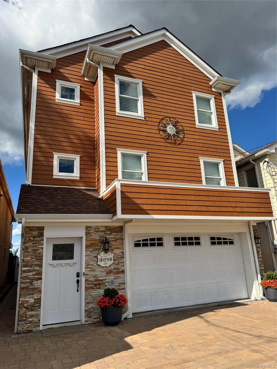 839 W Park Ave, Long Beach, NY
