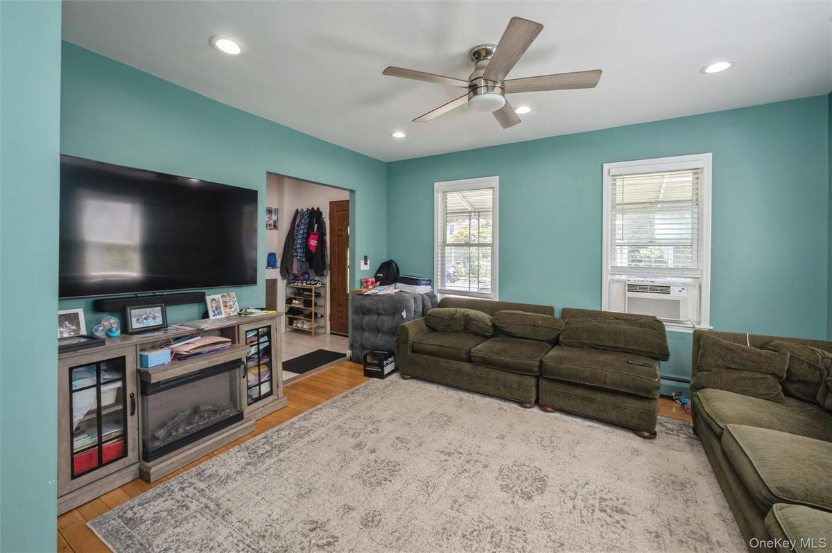 full living room
