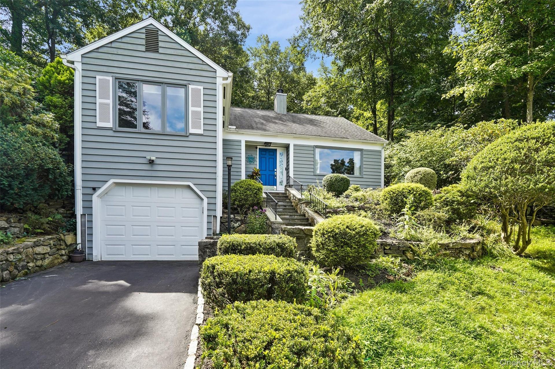 Welcome to Wild Oaks in Goldens Bridge. This 2 bedroom, 2 bath ranch style townhome offers stylish, comfortable and convenient living.