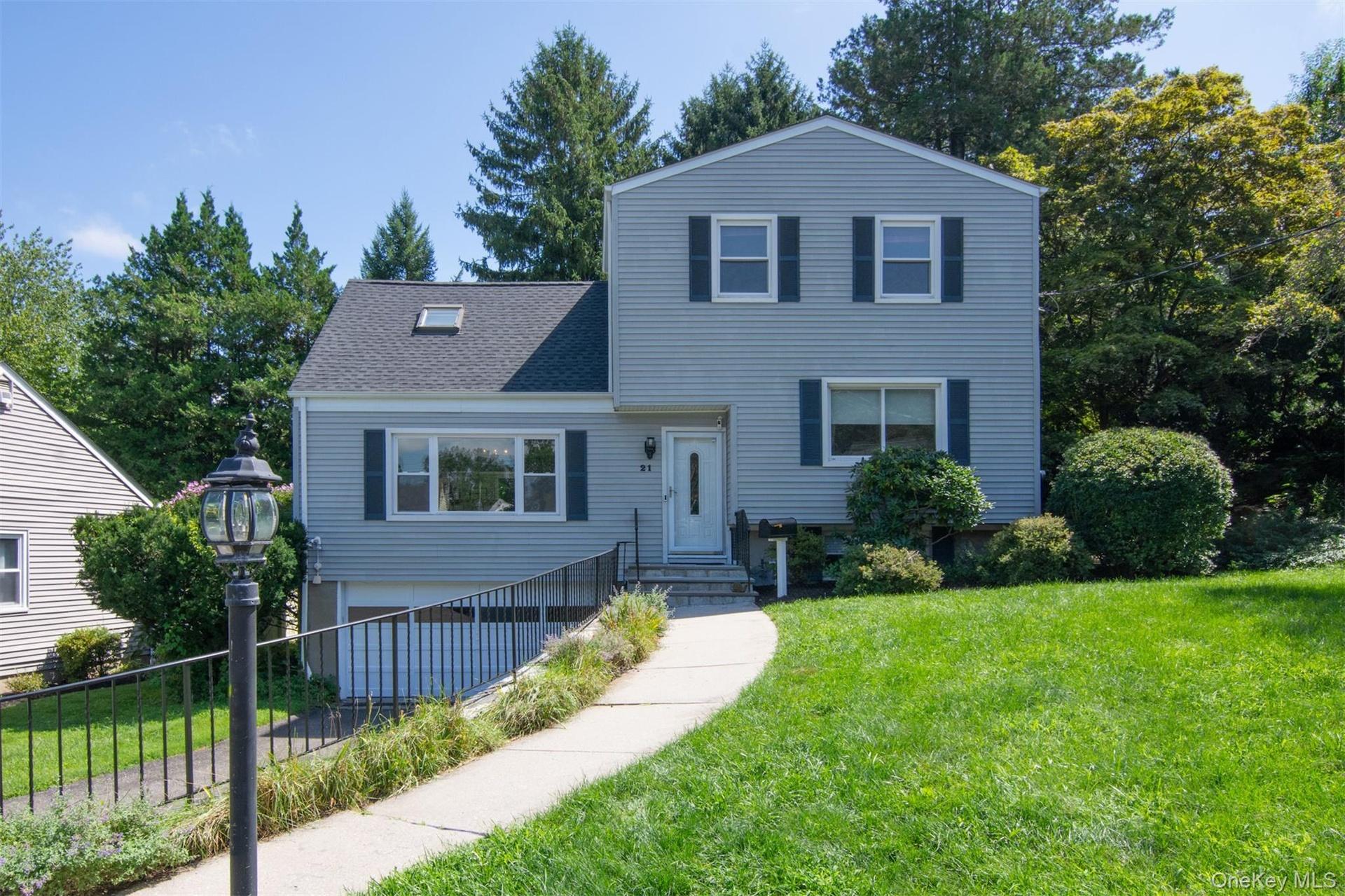 Welcome to 21 Eunice Court in Tarrytown with Irvington schools