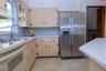 Kitchen view fr Din Rm