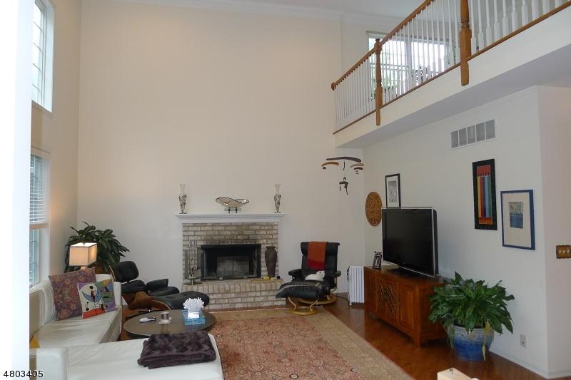 TWO-STORY FAMILY ROOM II