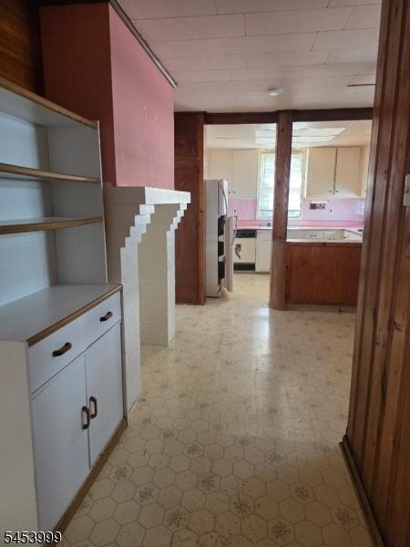entrance to kitchen
