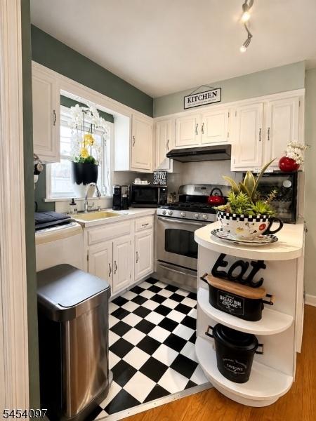 Kitchen 2