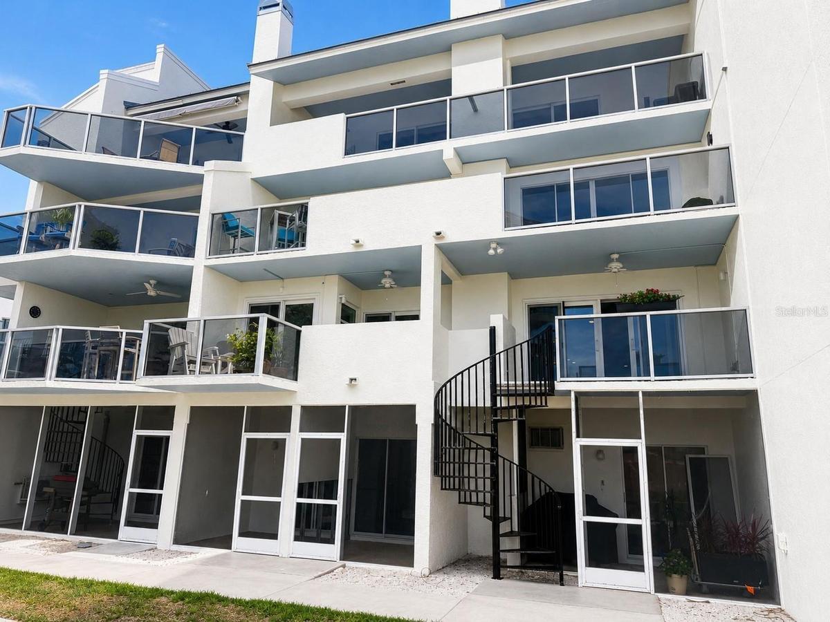 One level llving with a staircase to the garage, bonus room, pool or dock.