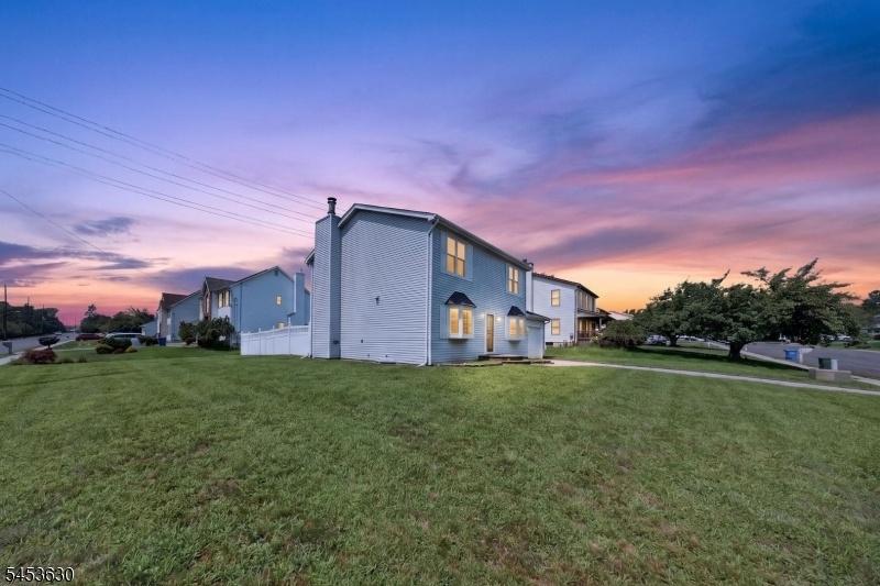 Twilight Side Exterior