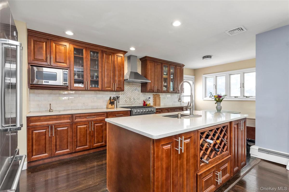 Kitchen with Island