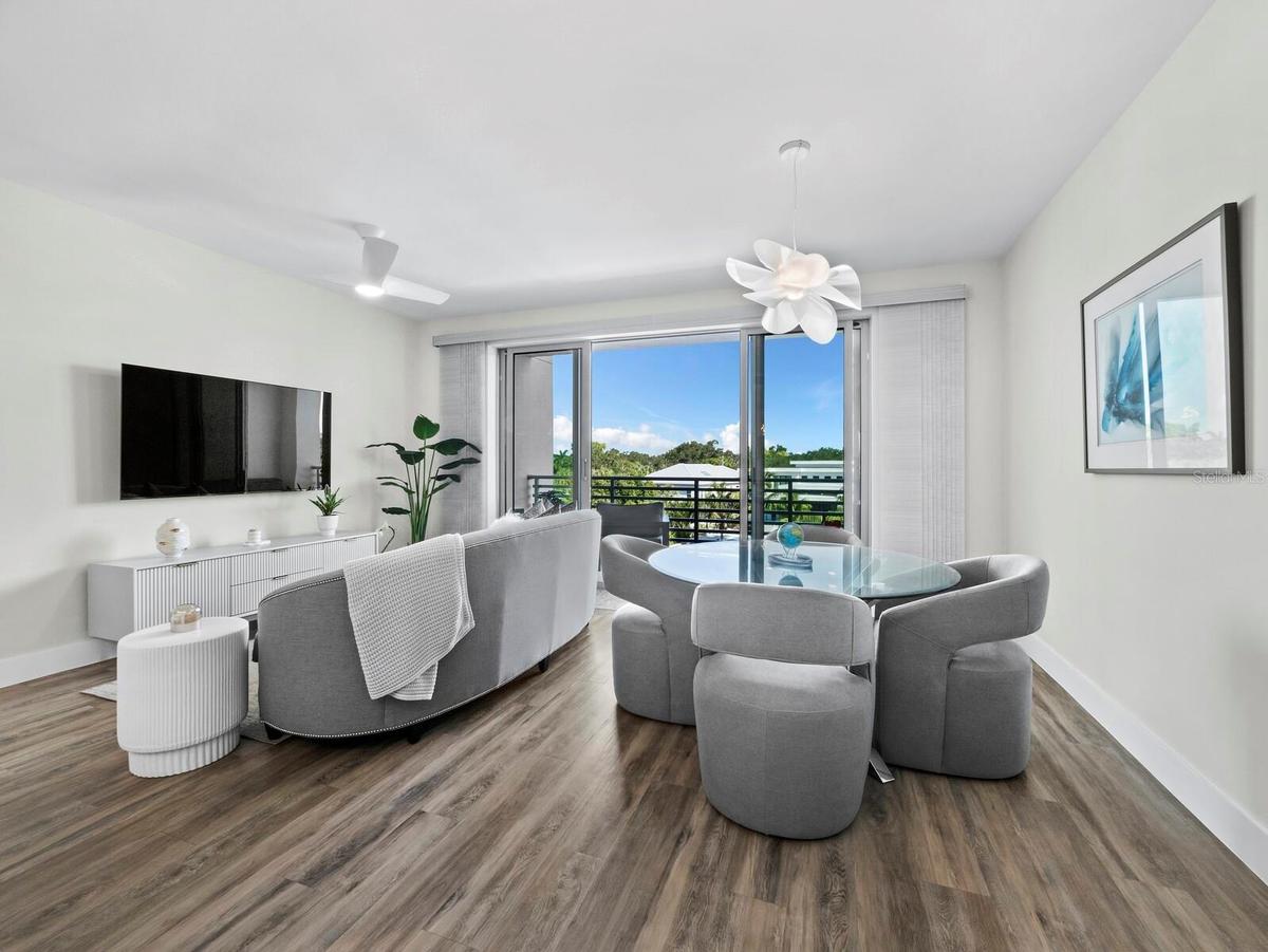 9 foot ceilings