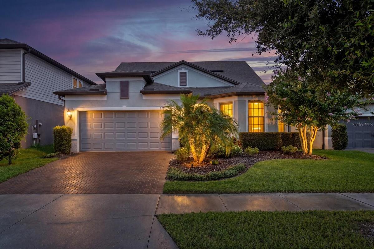 Welcome home to 18908 Willowmore Cedar Dr