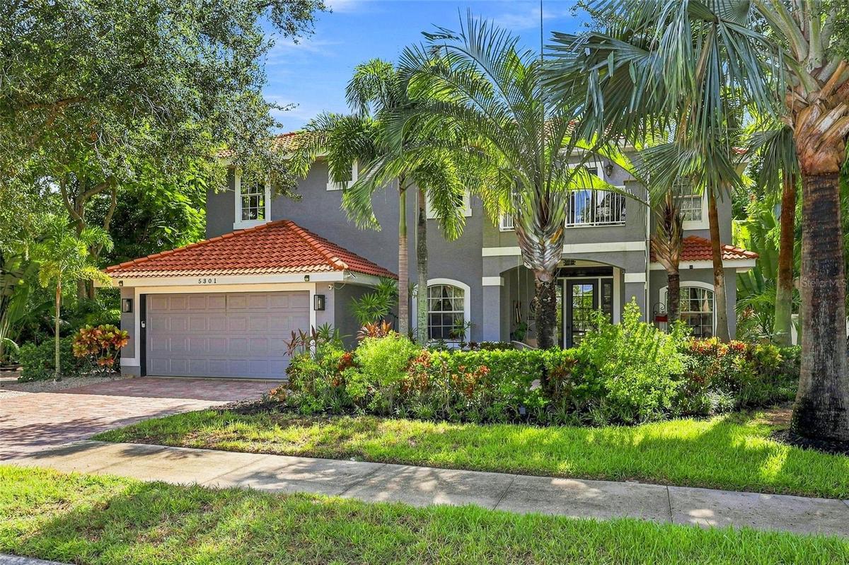 Welcoming two-story home in Ashton Glen