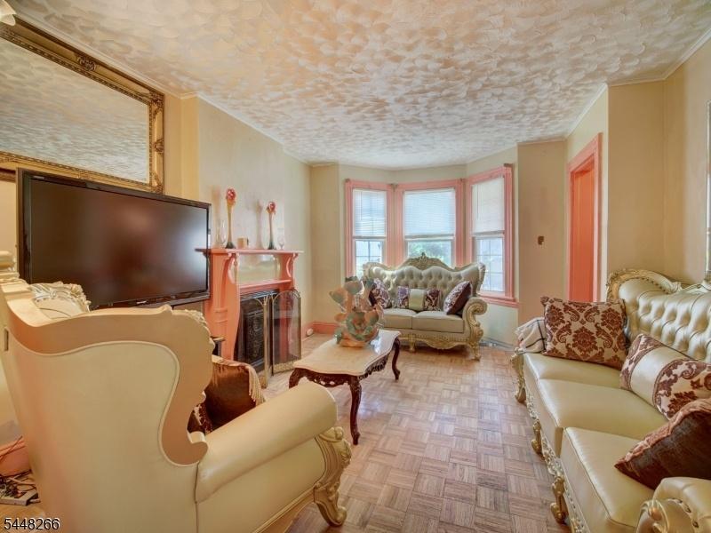 Bay Window