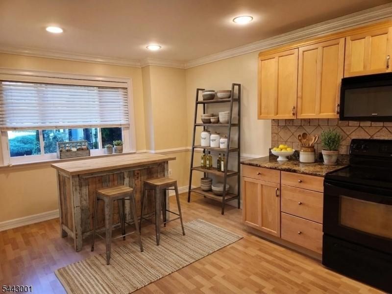 Kitchen/Virtually Staged