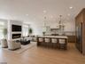 Gourmet Eat-in Kitchen