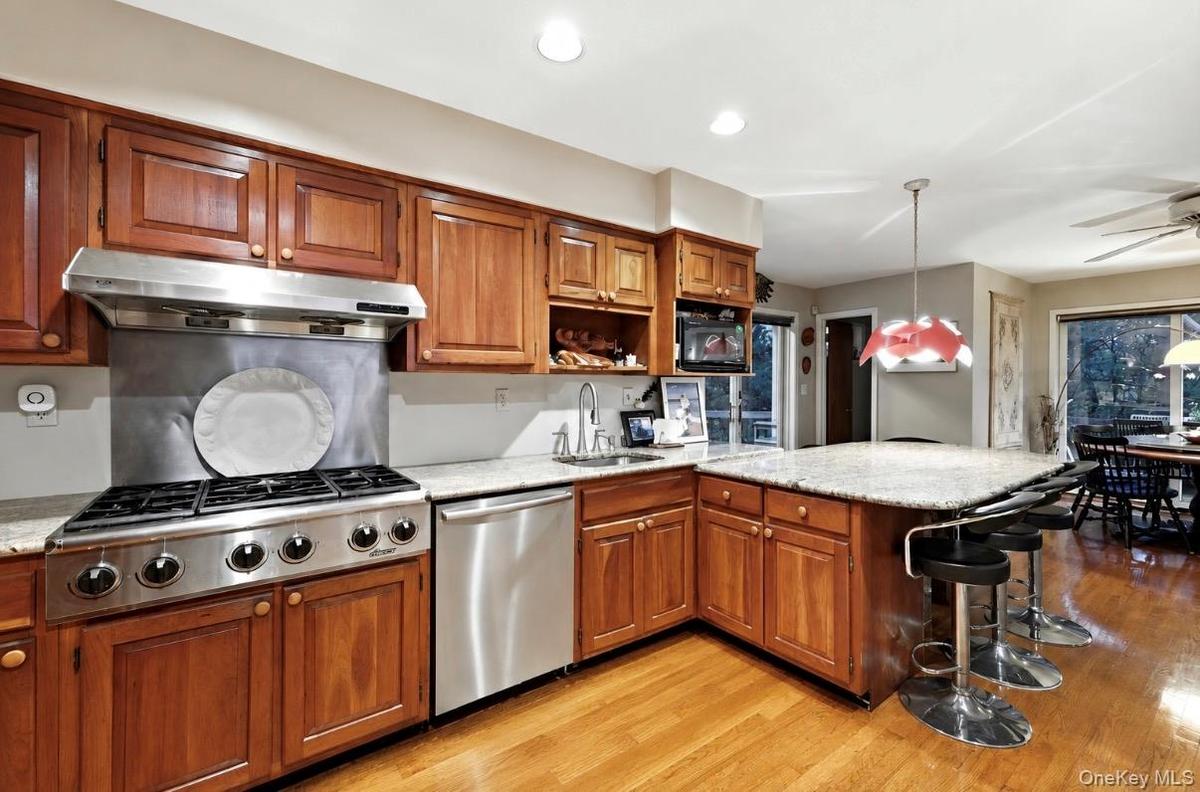 KitchenDacor-StoveBosche-Dishwasher