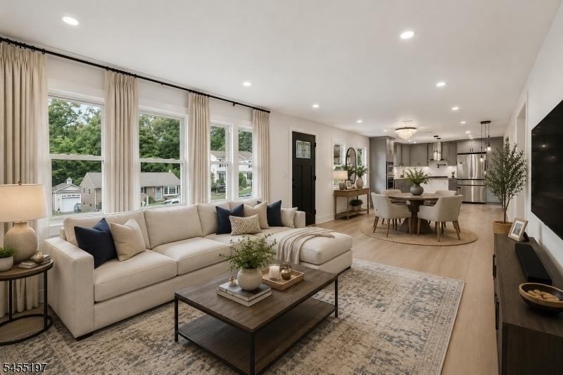 Living/Dining -Virtual