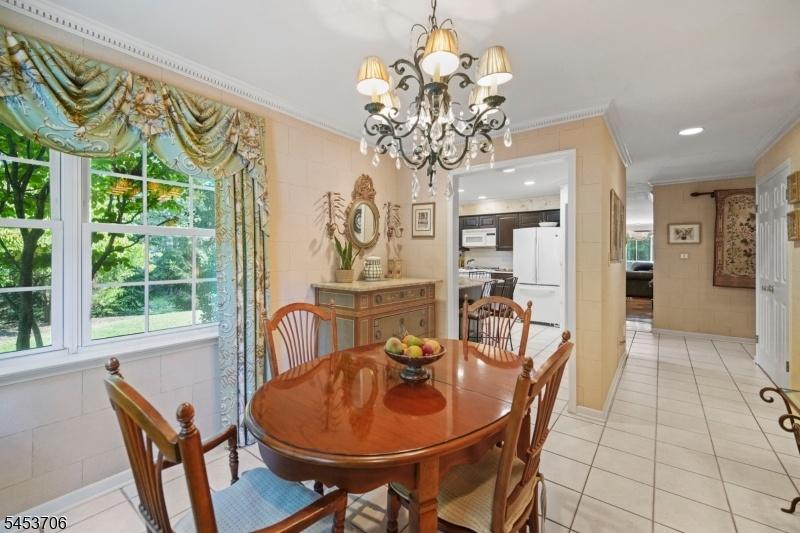 Breakfast Room