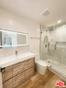 guest bath upstairs