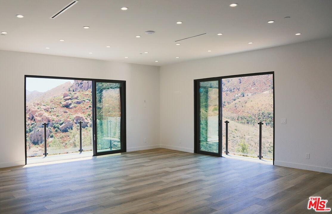 luxurious primary bedroom suit