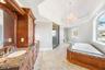 Jacuzzi Tub!