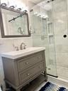 Bath (view2)