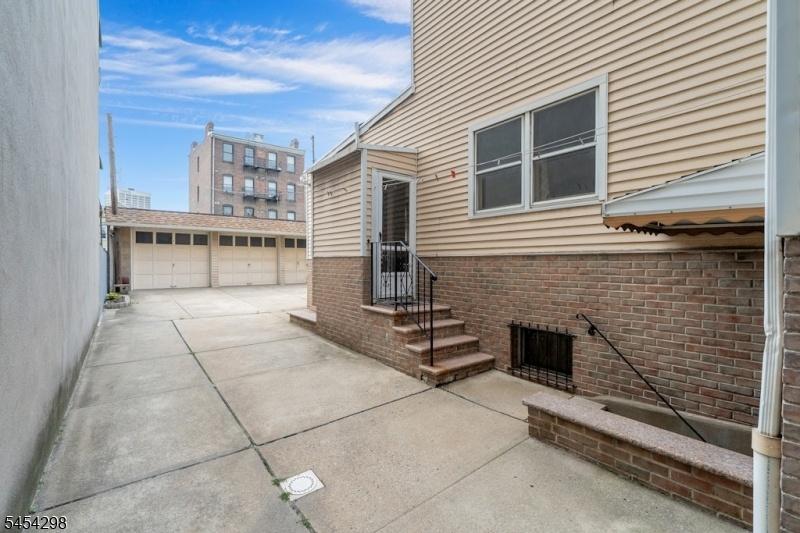 Driveway & Garage