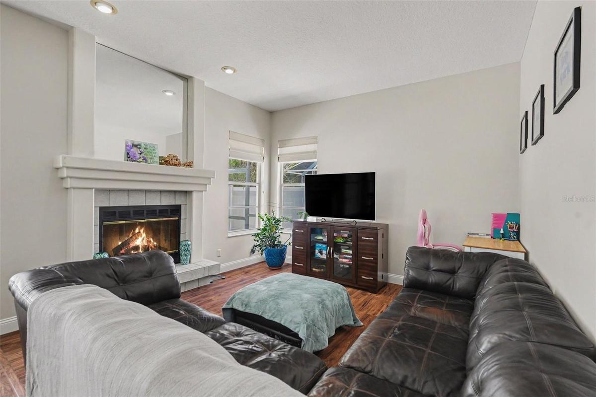Family Room w/Fireplace