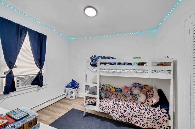 Bedroom 1L
