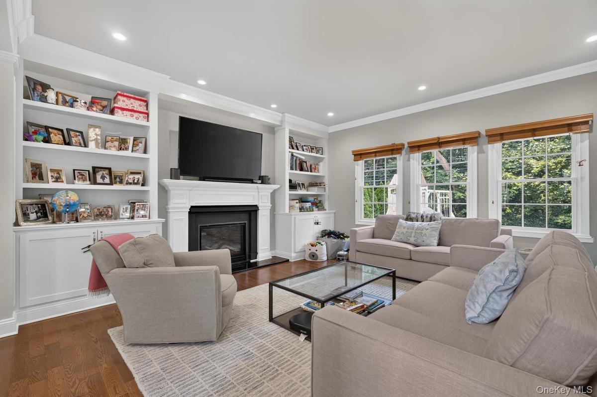 Bright Living Room with Gas Fireplace,