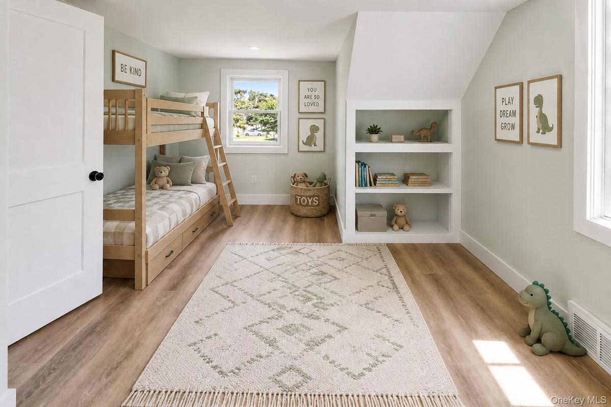 VIRTUAL STAGING: This image has been virtually staged for illustrative purposes only.