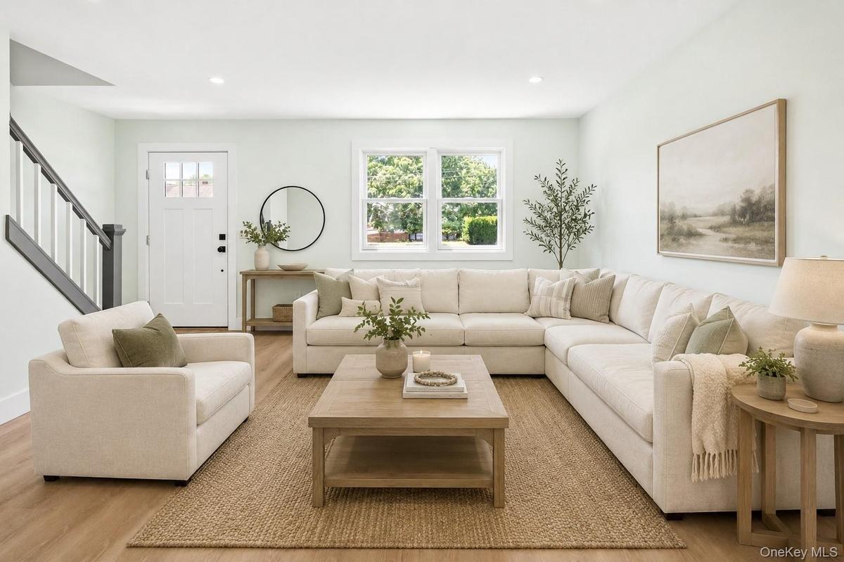 VIRTUAL STAGING: This image has been virtually staged for illustrative purposes only.