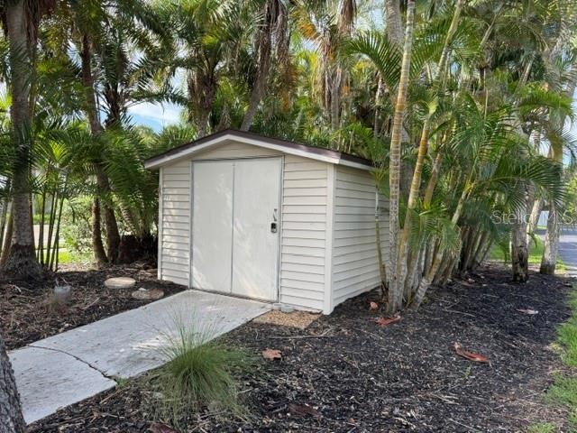 Bike shed steps away from unit
