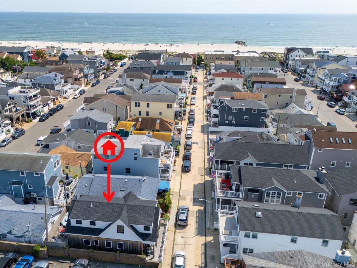 2 blocks from the beach!