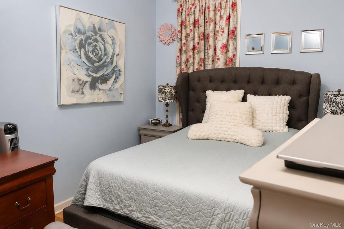 1st-floor unit, main bedroom