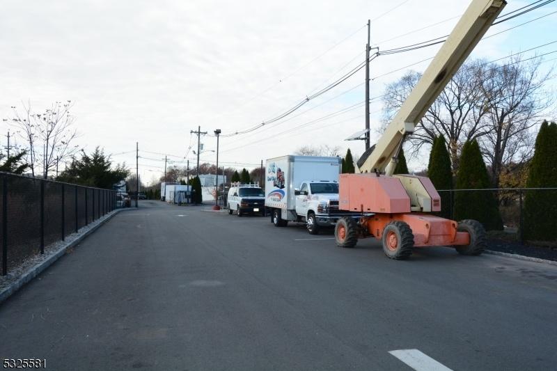 Truck parking