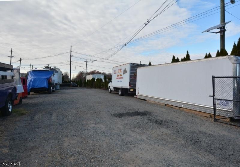 Truck parking