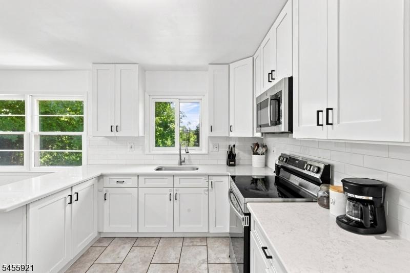 Kitchen 1