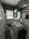 2nd flr bath