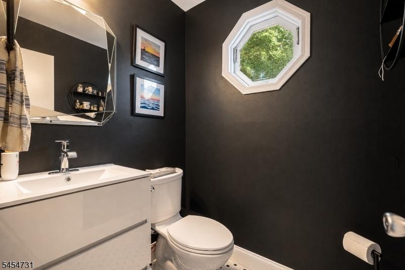 Powder room