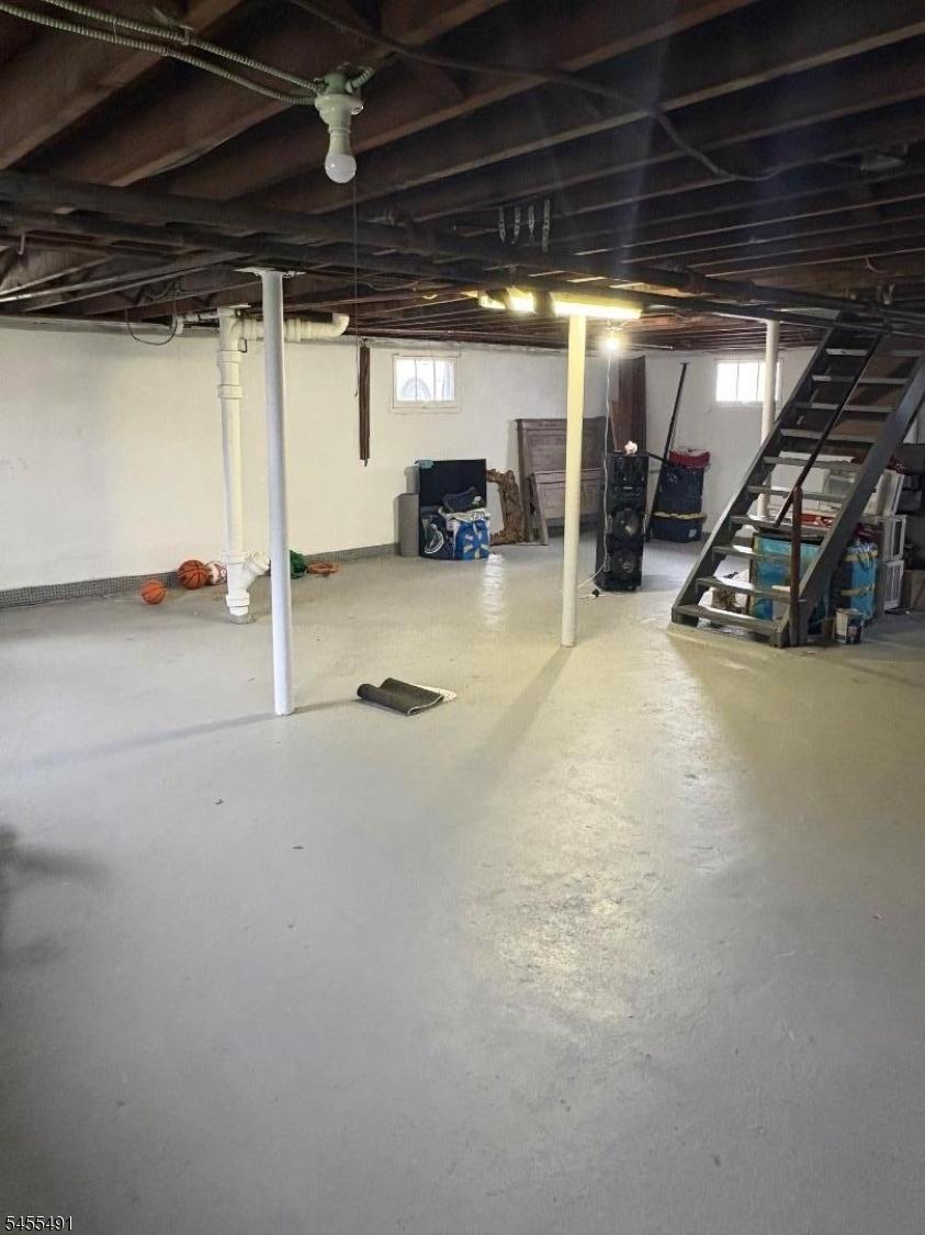 Huge High and Dry Basement !