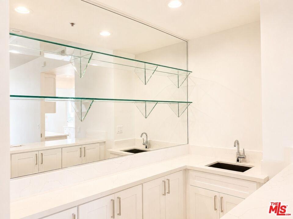 Wet bar