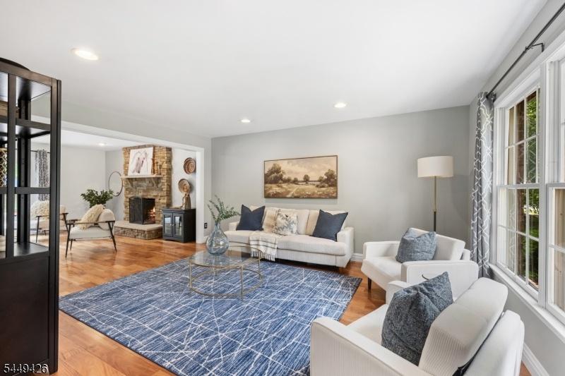 LIVING RM OPEN TO FAMILY ROOM